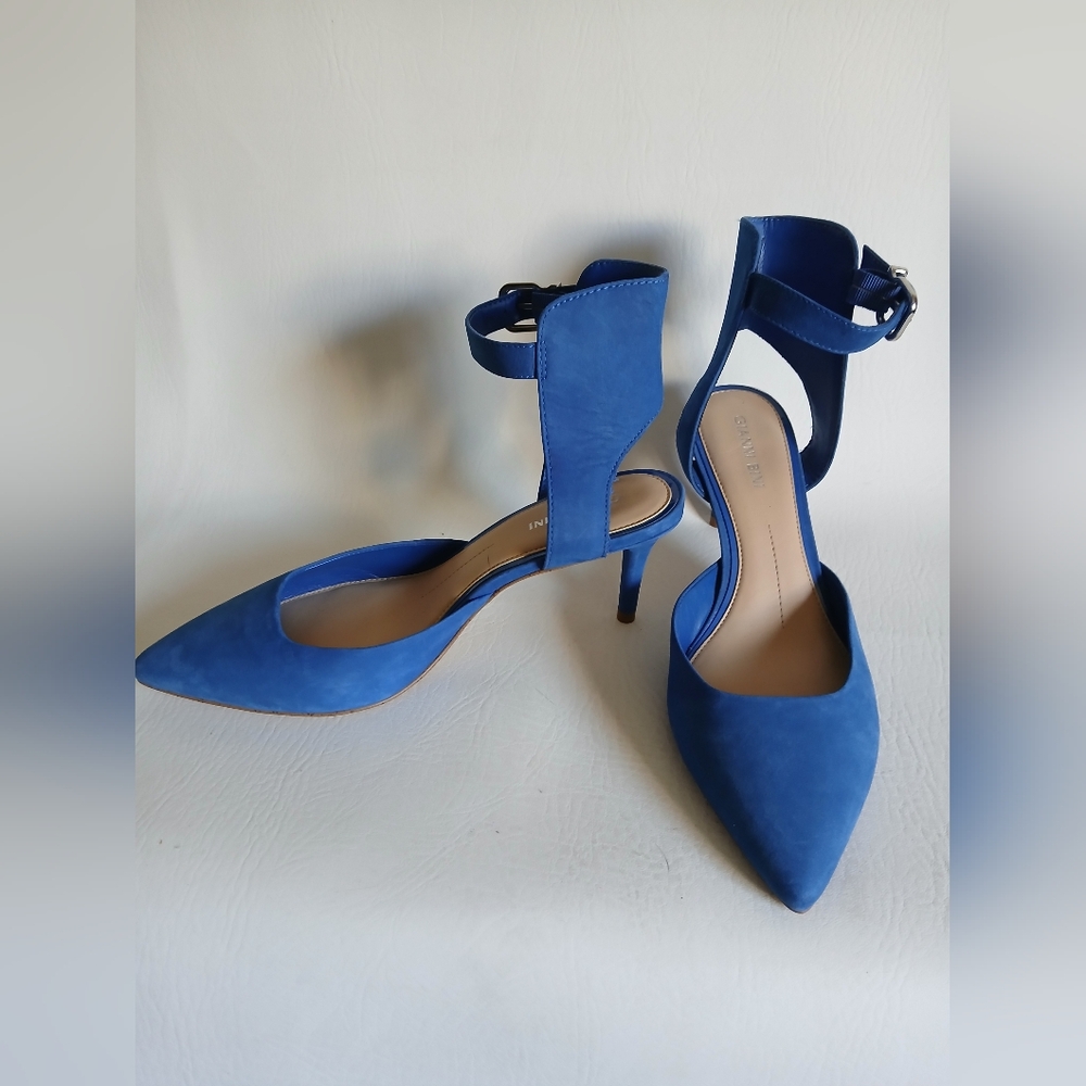 Gianni Bini Colbolt Blue Ankle Strap Kitten Heels Sz8M Pointed Toe High Back
